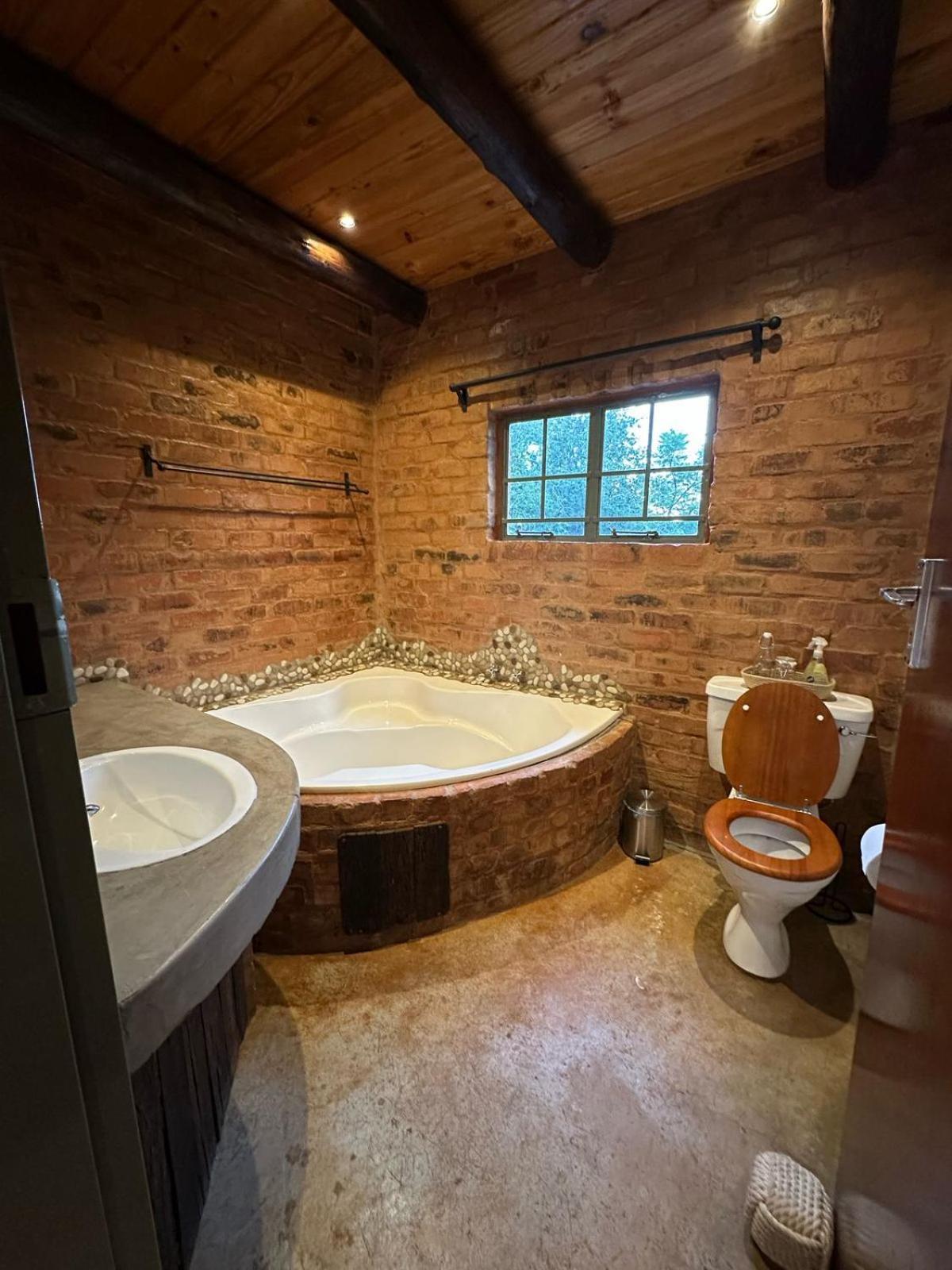 Bushbaby Cottage In Hartbeespoort Pretoria-Noord Exterior foto